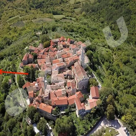 Bella - Two Bedroom House Grožnjan