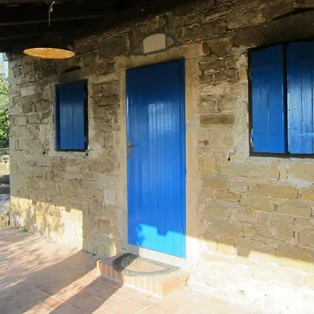 Bella - Two Bedroom House Hébergement de vacances *