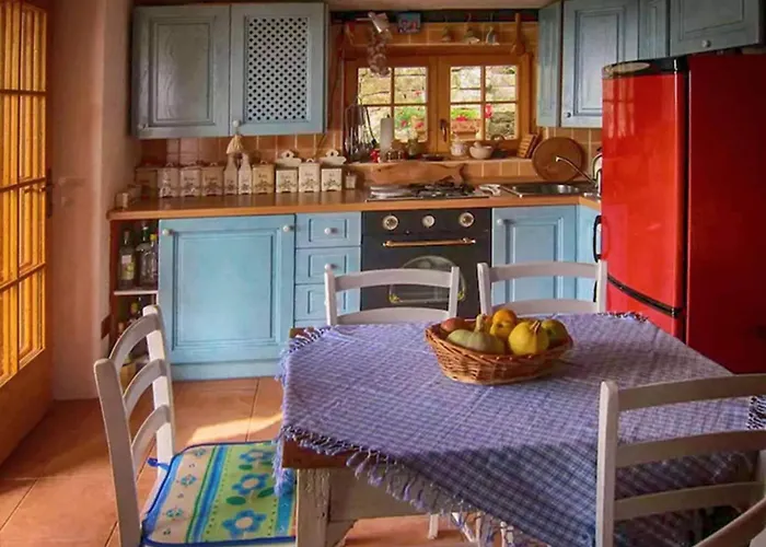 Bella - Two Bedroom House Grožnjan