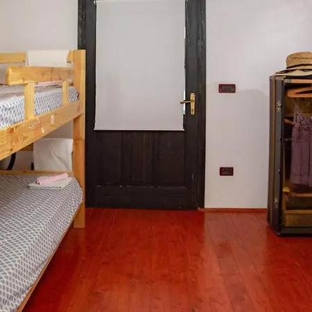 펜션 Bella - Two Bedroom House