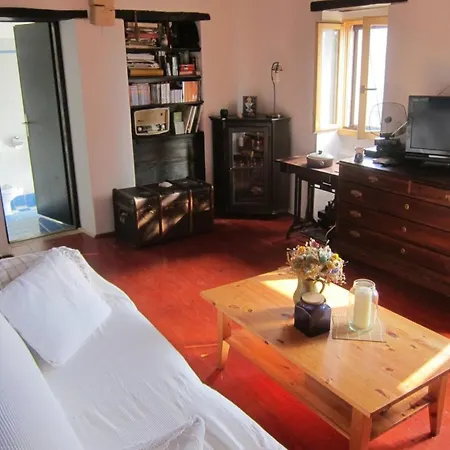 Bella - Two Bedroom House * Groznjan