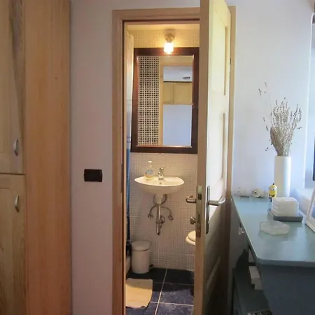 Bella - Two Bedroom House Groznjan