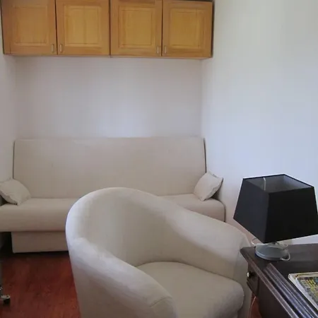 Bella - Two Bedroom House 펜션 그로즈냔